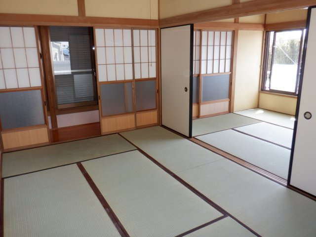 原岡２階建ての和室