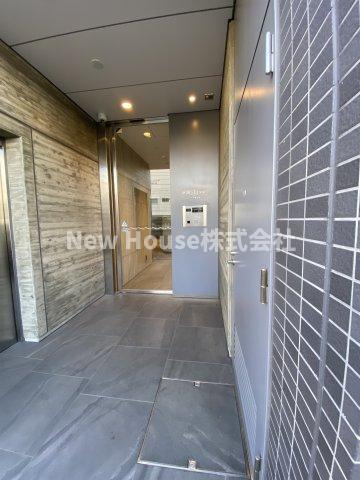 エミリブ東長崎のエントランス