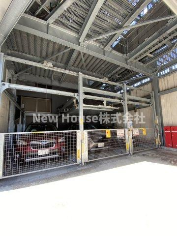 エミリブ東長崎の駐車場