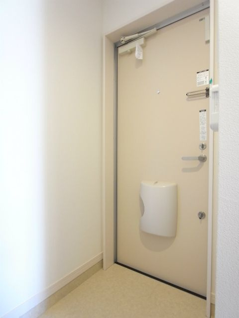 リブリ・永福の玄関