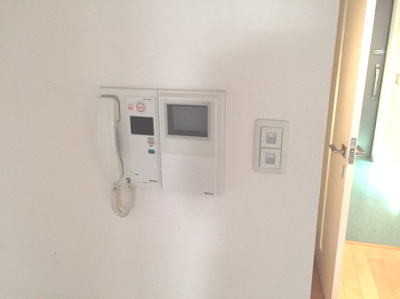 【セキュリティ】 | セノアタワー新大阪(旧:グランルクレ新大阪) | モニター付きインターフォンです