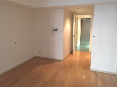 【居間・リビング】 | セノアタワー新大阪(旧:グランルクレ新大阪) | ゆったりとしたリビングです