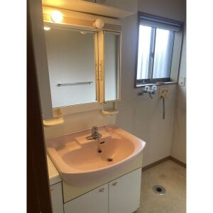 春日井市中央台　一戸建ての洗面所