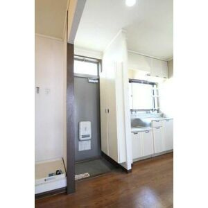 メドゥーサAの玄関