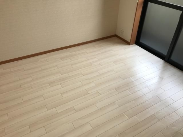 チャーム　ツインズ　壱番館の洋室