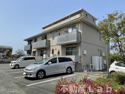 マリーフランソワーズの駐車場