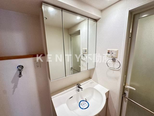 【洗面所】 | レジデンス新蒲田スクエア | 忙しい朝には欠かせない洗面所です
