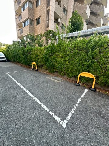 INOVE千里万博公園の駐車場