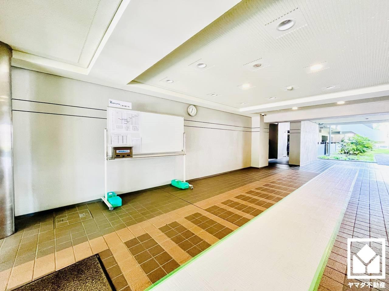 グランデュール鴨川テルス３番館のロビー