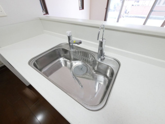 【キッチン】 | 甲斐市富竹新田 セキスイハイム施工平成17年築中古 内装一新 | まだまだ綺麗なステンレスシンク