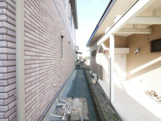 【周辺】 | 甲斐市富竹新田 セキスイハイム施工平成17年築中古 内装一新 | 敷地北側境界