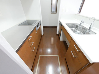 【キッチン】 | 甲斐市富竹新田 セキスイハイム施工平成17年築中古 内装一新 | 使いやすいⅡ型キッチン