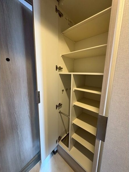 メイクスアート上前津Ⅵの収納