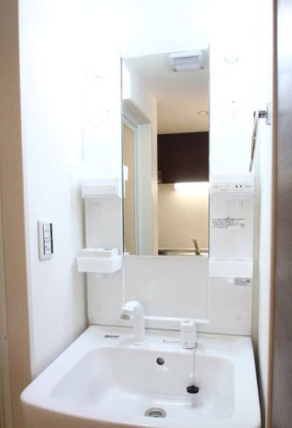 レスポワール東府中の洗面所