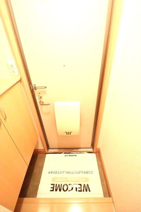 メゾン・ド・シャテーヌの玄関