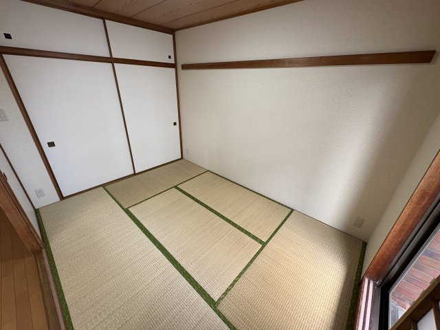 潮ハイツの和室