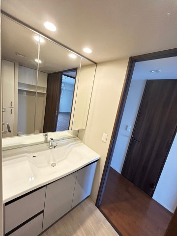 MIRAIMOスクエアの洗面所