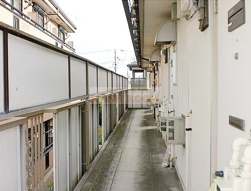 フォーブル若宮の玄関