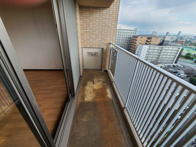 【バルコニー】 | アーバンフラッツ西中島 | 十分な広さのバルコニーです