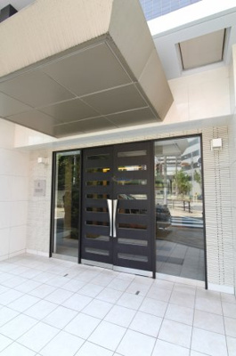 【エントランス】 | レジュールアッシュ梅田WEST GATE