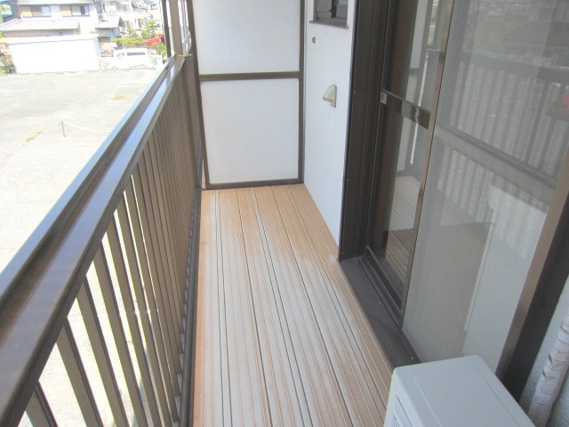 【バルコニー】