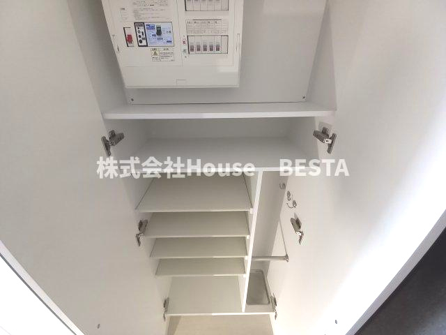 プロヴィスタ神戸三宮EASTの収納