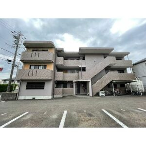 サン・ケイ長谷川の駐車場