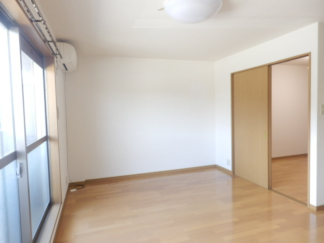 ソレールヤマグチの居間・リビング