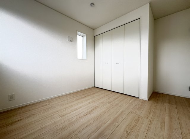 【洋室】 | 富士見市下南畑　新築一戸建住宅　全3棟　(志木本店) | 洋室5帖