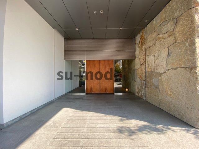 Brillia City千里丘のエントランス