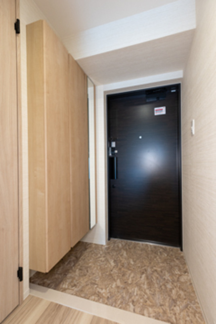 Ｓａｋｕｒａｓ　Ｇｏｔａｎｄａの玄関|※写真は同タイプ住戸です。