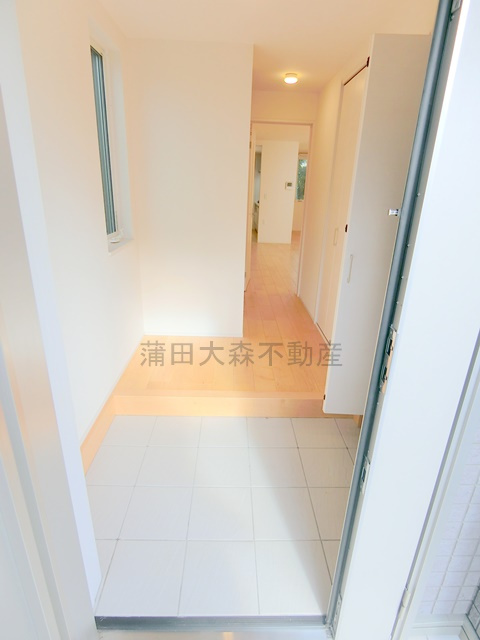 山王2丁目戸建の玄関