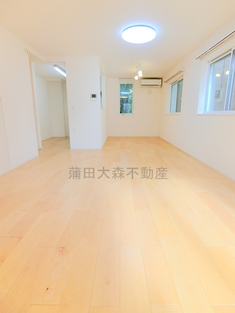 山王2丁目戸建の居間・リビング