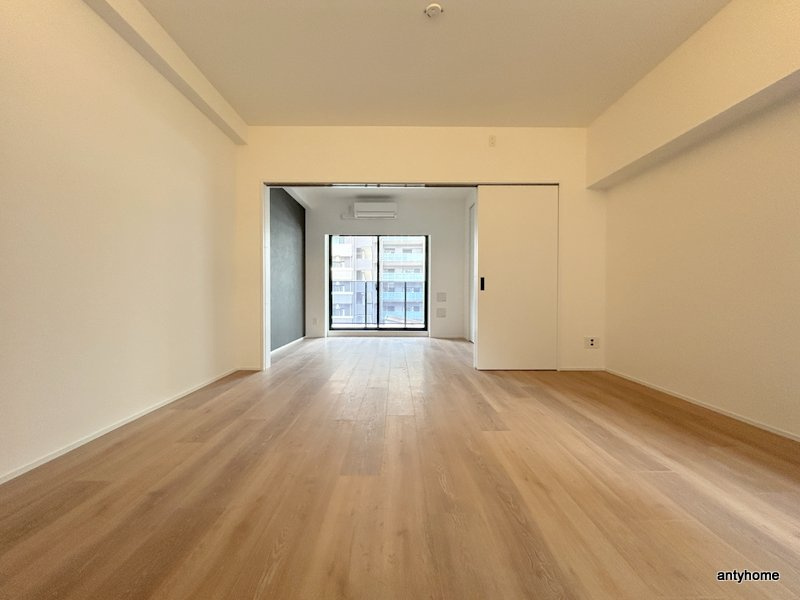 GLAM STELLA松屋町　仲介手数料無料の居間・リビング