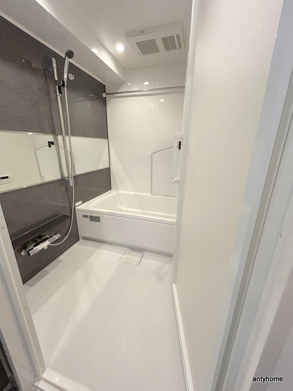 GLAM STELLA松屋町　仲介手数料無料の浴室