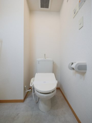 Ｃａｓａ　Ｙ．Ｍ．Ｋ　Ａ棟のトイレ|※写真は別の部屋のものです。