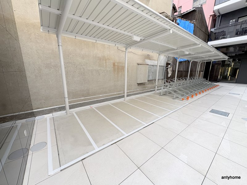 GLAM STELLA松屋町　仲介手数料無料の駐車場