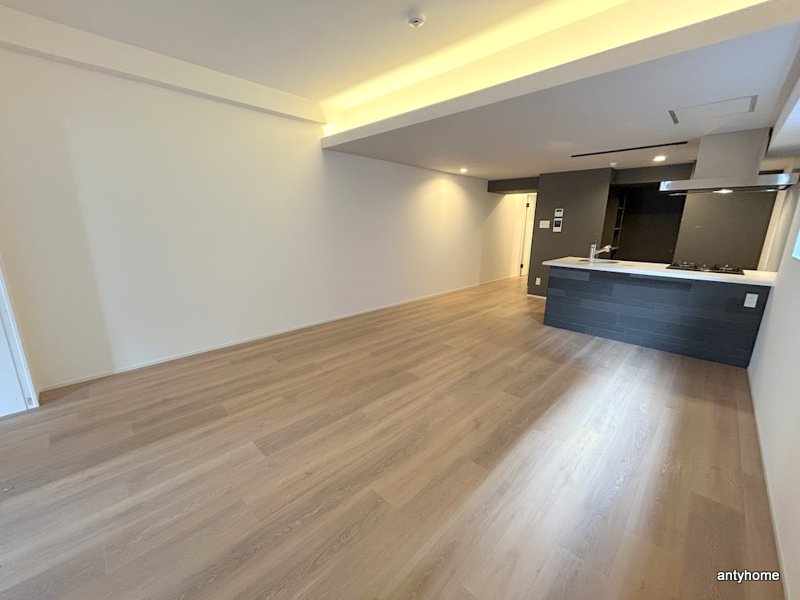 GLAM STELLA松屋町　仲介手数料無料の洋室