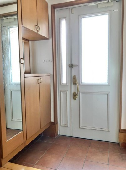 千駄木戸建の玄関