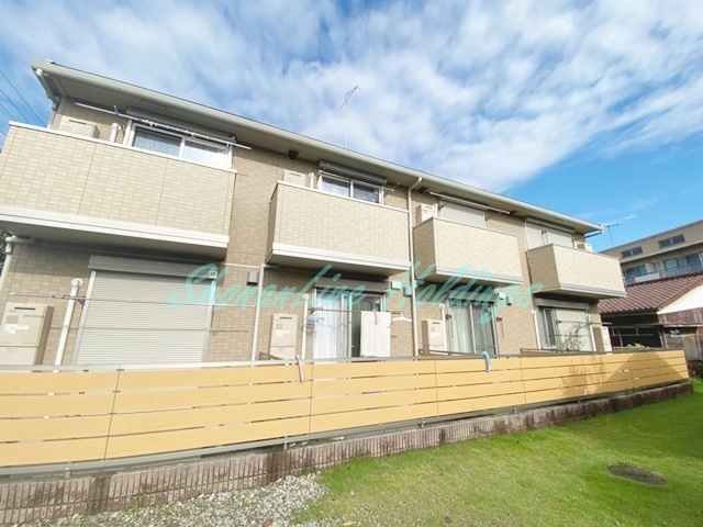 藤沢市本鵠沼５丁目のアパート