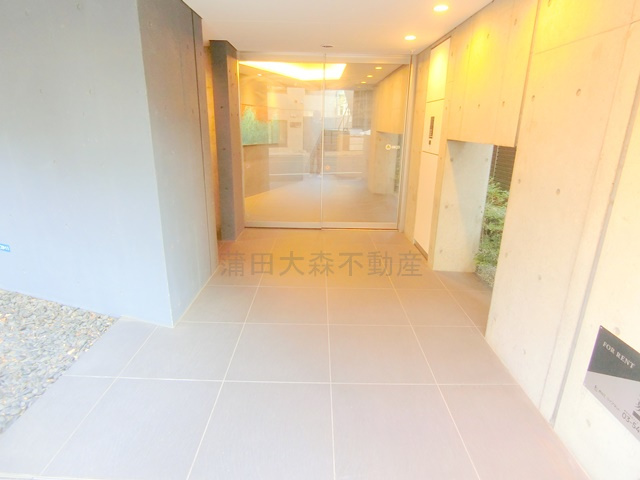 グランカーサ馬込Ⅰのエントランス|防犯カメラTVモニター付オートロック宅配BOXメールBOX管理人室