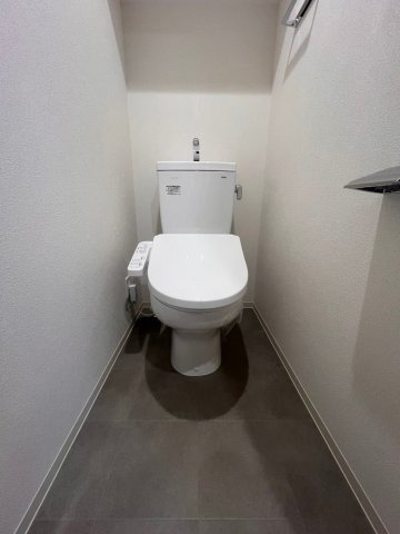 プレサンス大須観音ビザリア　名古屋市賃貸　仲介手数料無料のトイレ
