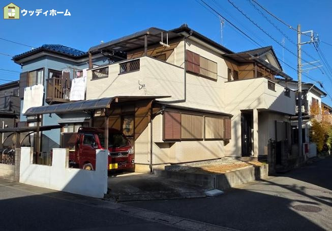 春日部市小渕　中古一戸建ての外観