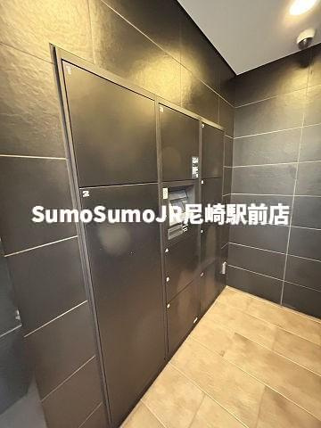 プレサンス塚本駅前のその他共用部分|便利な宅配ボックス完備♪