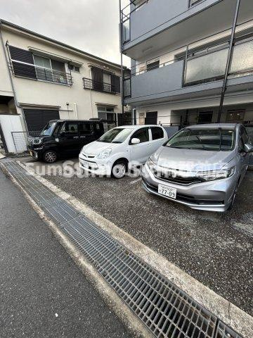 Lakia Apartment武庫之荘の駐車場|カースペースがあります