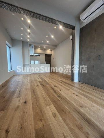 スタイリオ桜新町の居間・リビング