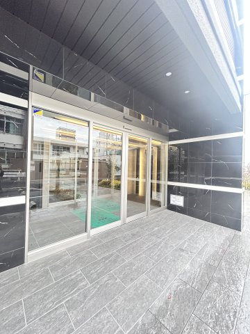 エスリードレジデンス ザ・グラン大阪ノアのエントランス|建物の内部です