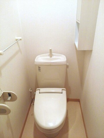 Ｈ＆Ｉ　ＳＴＡＧＥのトイレ|落ち着いた色調のトイレです