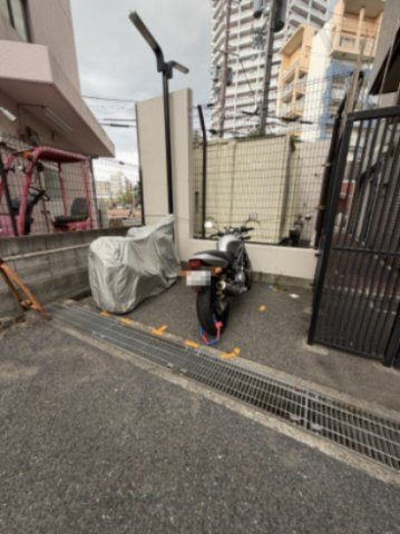 エスパシオ神戸の駐車場