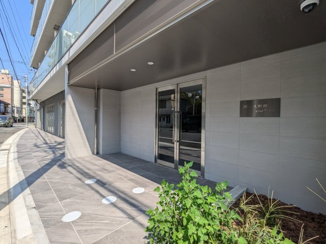 ジェイアール稲毛駅前レジデンスのエントランス